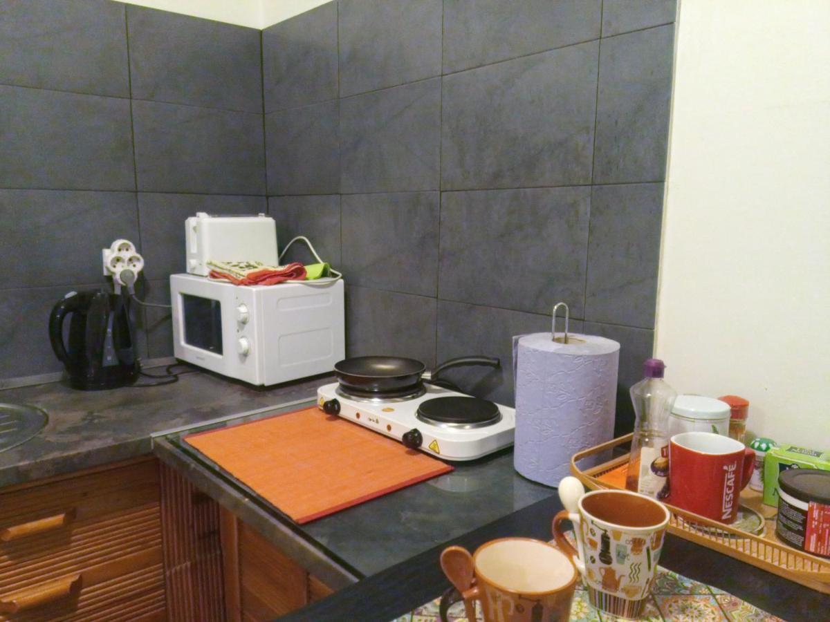 Kingsize Bed 2X2,20 Comfort Super Wifi 70 Mbps Studio! Thessaloniki Buitenkant foto