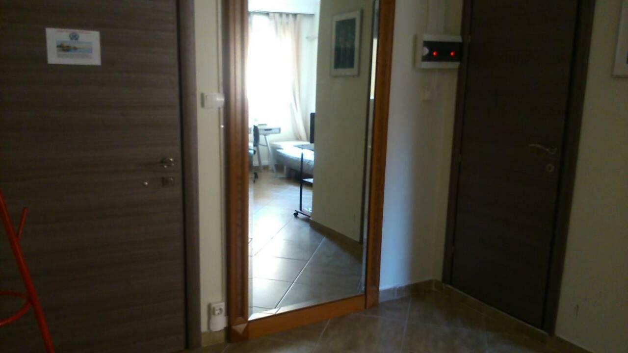 Kingsize Bed 2X2,20 Comfort Super Wifi 70 Mbps Studio! Thessaloniki Buitenkant foto